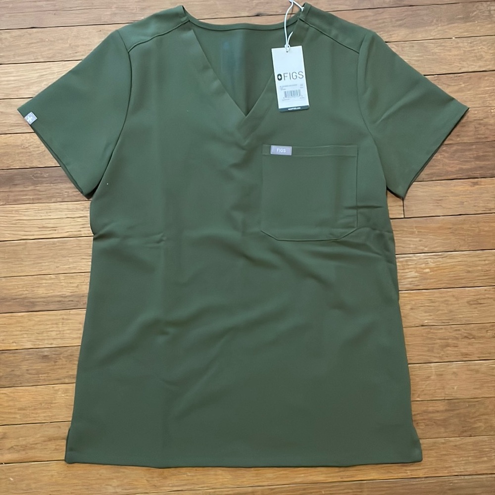 FIGS- Catarina one pocket scrub top dark olive XS
